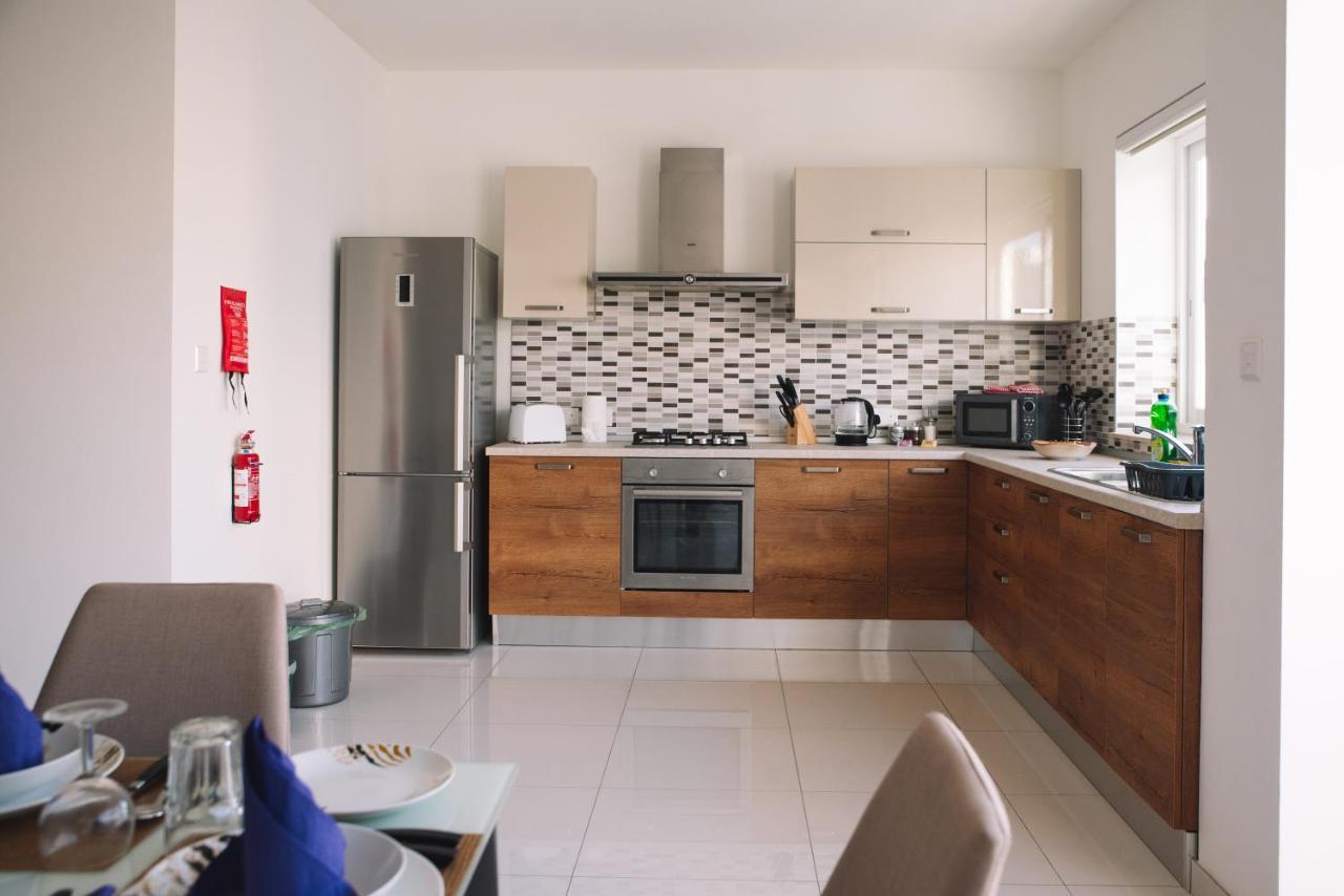 Modern 3 Bedroom With Ac Apartment Żabbar エクステリア 写真