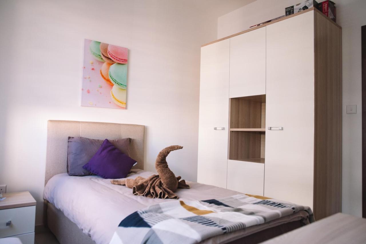 Modern 3 Bedroom With Ac Apartment Żabbar エクステリア 写真