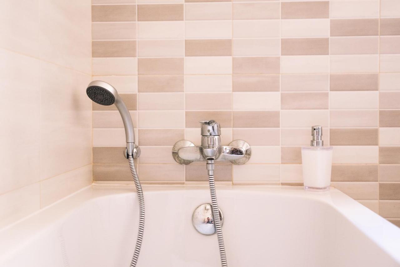 Modern 3 Bedroom With Ac Apartment Żabbar エクステリア 写真